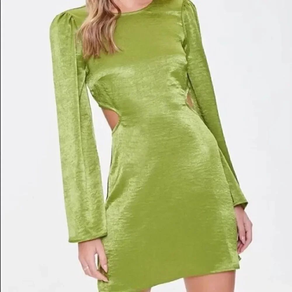 Forever 21 Open Tie Back Bell Sleeves Satin Dress